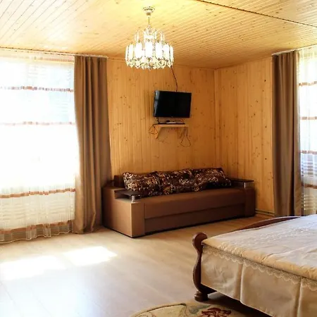 Homelike Yablunytsya